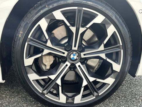 Used 2025 BMW 330i xDrive Sedan w/ M Sport Package AWD/4WD image 13