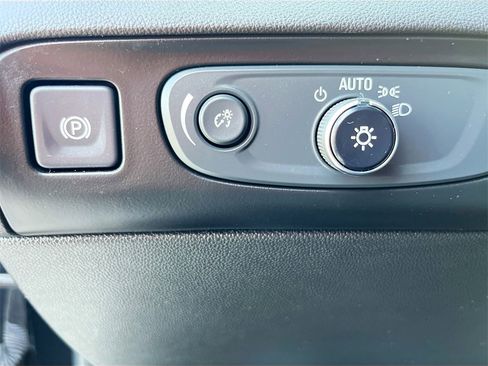 Used 2021 Buick Enclave Premium w/ Surround and Sites Package image 10