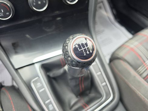 Used 2016 Volkswagen GTI S FWD image 22