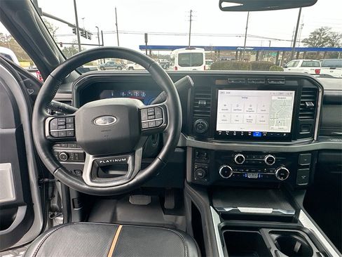 Used 2023 Ford F250 Platinum image 19