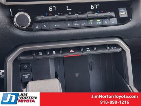 Used 2025 Toyota Tundra Limited w/ TRD Off-Road Package AWD/4WD image 20