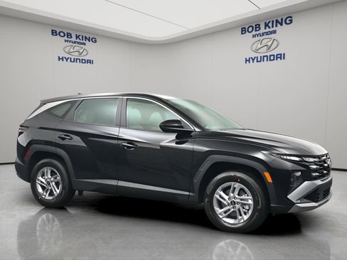New 2026 Hyundai Tucson SE AWD/4WD image 2