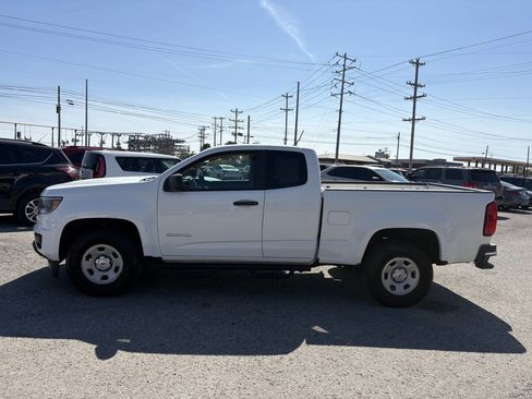 Used 2016 Chevrolet Colorado W/T w/ WT Convenience Package image 3