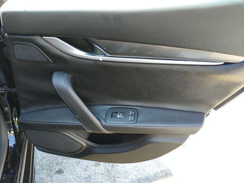 Used 2018 Maserati Ghibli image 38