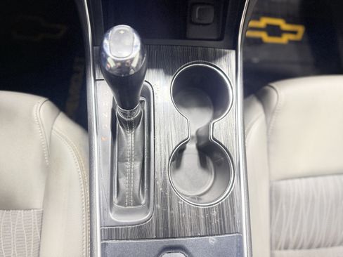 Used 2018 Chevrolet Impala LT image 20