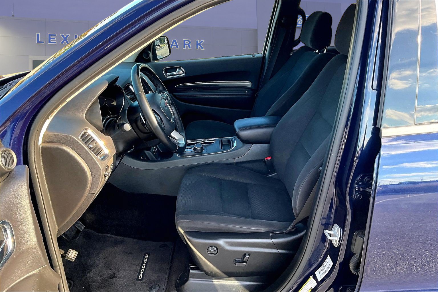Used 2017 Dodge Durango SXT w/ Quick Order Package 23B AWD/4WD image 21