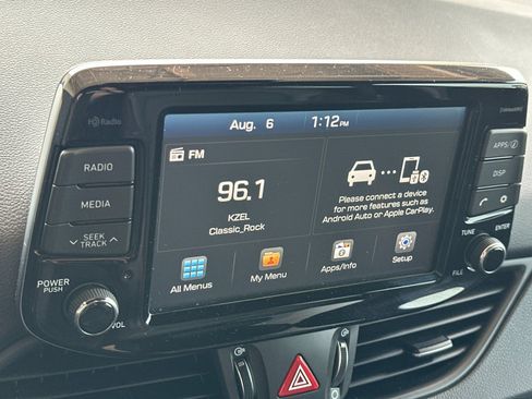 Used 2018 Hyundai Elantra GT Sport FWD image 18