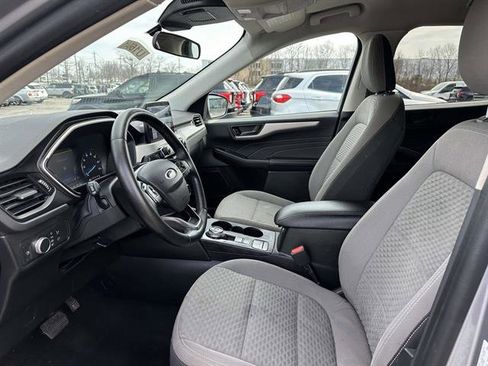 Used 2022 Ford Escape SE w/ Cold Weather Package FWD image 12