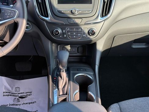 Used 2024 Chevrolet Equinox LT w/ LPO, Floor Liner Package FWD image 17