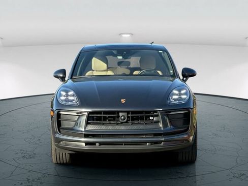 Used 2024 Porsche Macan w/ Premium Plus Package AWD/4WD image 9