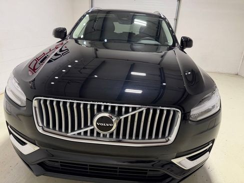 Used 2024 Volvo XC90 B5 Core w/ Protection Package Premier AWD/4WD image 4