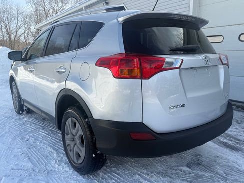 Used 2015 Toyota RAV4 LE image 7