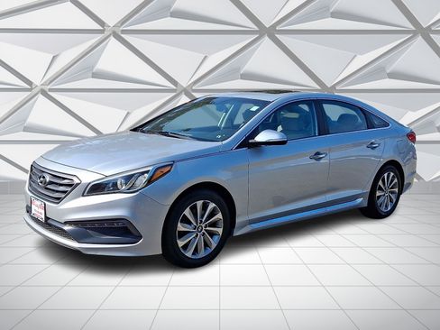 Used 2016 Hyundai Sonata Sport w/ Option Group 03 FWD image 5