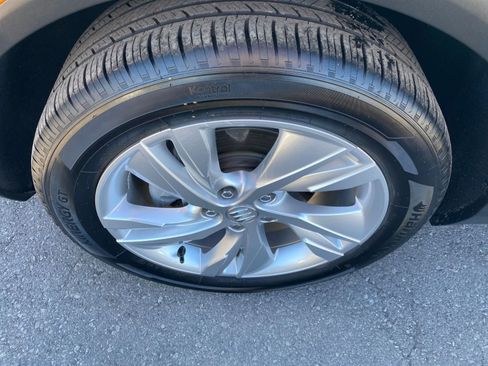 Used 2025 Buick Encore GX Preferred image 30