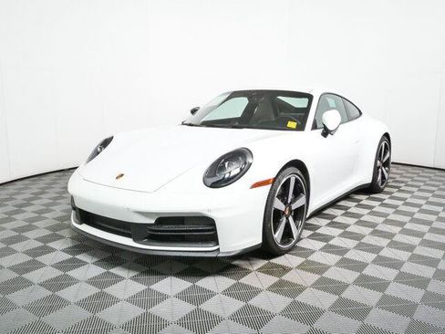 Used 2025 Porsche 911 Carrera RWD image 26
