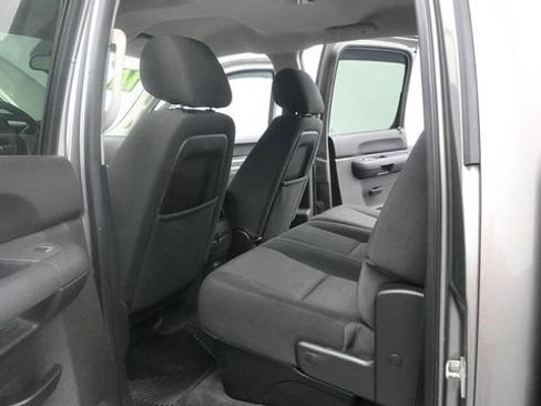 Used 2014 GMC Sierra 2500 SLE w/ SLE Preferred Package AWD/4WD image 14
