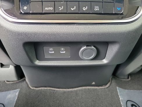 New 2026 Nissan Armada SV image 13