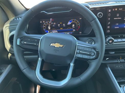 New 2025 Chevrolet Colorado LT w/ LT Convenience Package image 15