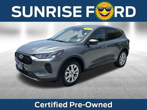 Used 2025 Ford Escape Active FWD image 1