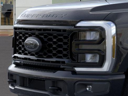 New 2026 Ford F250 XLT w/ XLT Premium Package image 17