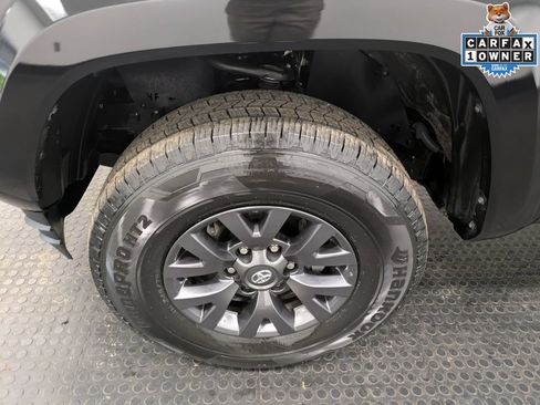 Used 2023 Toyota Tacoma SR5 w/ Technology Package AWD/4WD image 7