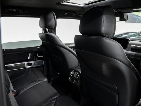 Used 2022 Mercedes-Benz G 550 image 30