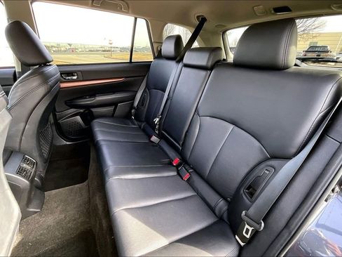 Used 2013 Subaru Outback 2.5i Limited w/ Moonroof Pkg image 32