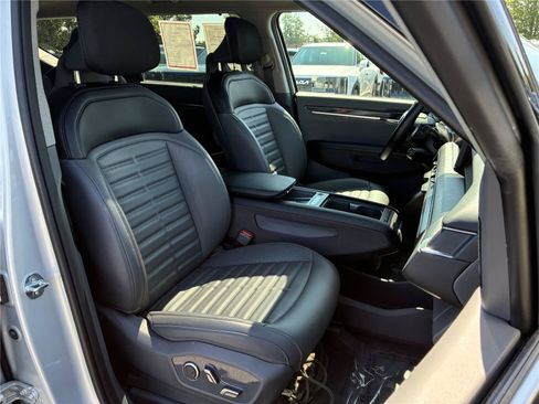Certified 2024 Kia EV9 Land AWD/4WD image 12