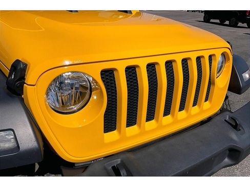 Used 2018 Jeep Wrangler Unlimited Sport S AWD/4WD image 31