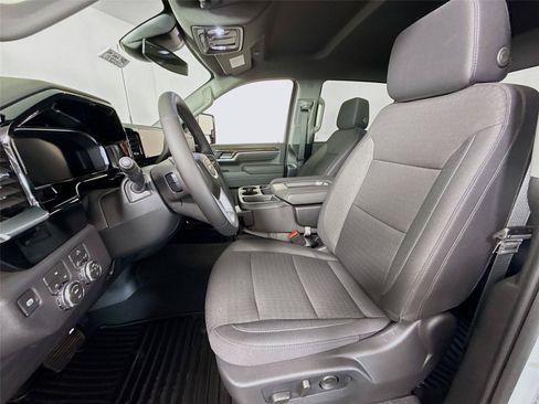 New 2026 GMC Sierra 3500 SLE AWD/4WD image 15
