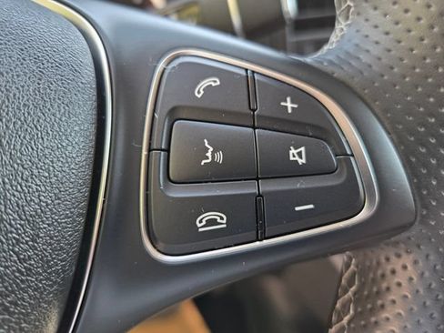 Used 2020 Mercedes-Benz Metris Passenger image 26