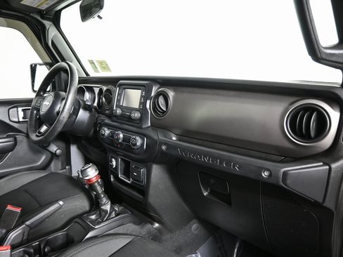 Used 2020 Jeep Wrangler Sport image 15