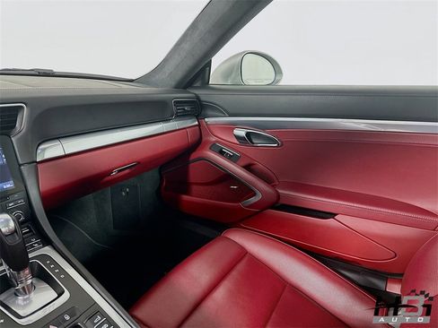 Used 2018 Porsche 911 Carrera 4S image 17