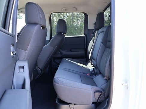 New 2026 Nissan Frontier SV w/ Tow Package image 8