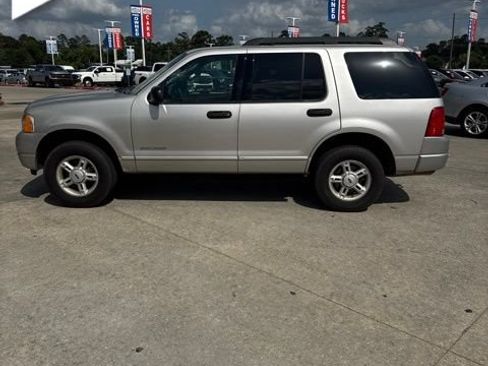 Used 2005 Ford Explorer XLT RWD image 6