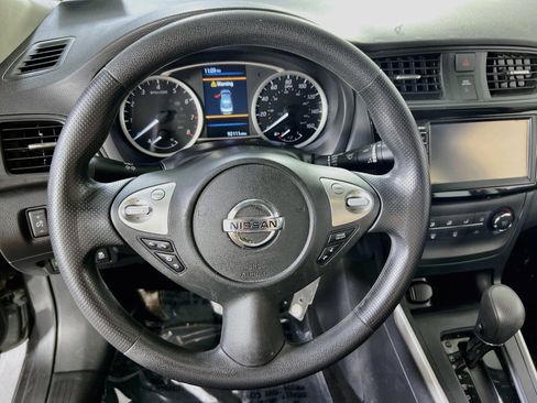 Used 2019 Nissan Sentra S FWD image 11