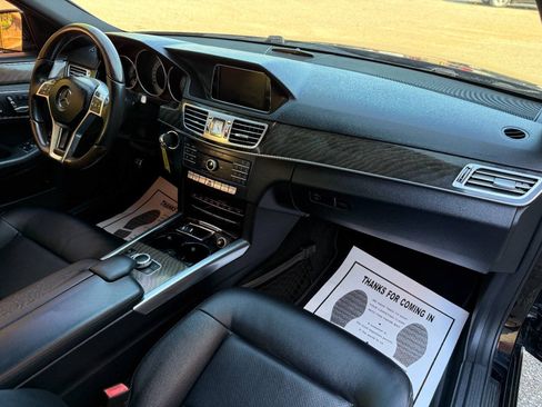 Used 2016 Mercedes-Benz E 350 Sedan image 19