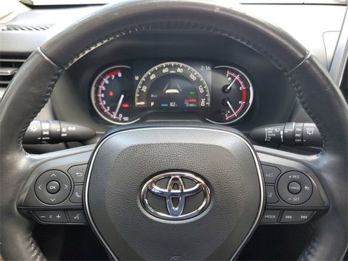 Used 2021 Toyota RAV4 Limited image 20