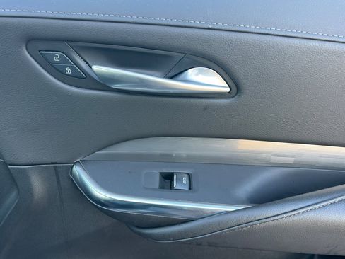 Certified 2025 Cadillac XT4 Premium Luxury image 21