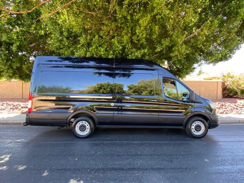 Used 2023 Ford Transit 250 148 High Roof Extended w/ Load Area Protection Package RWD image 4
