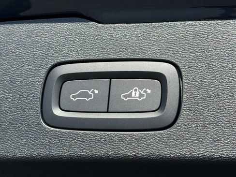 New 2026 Volvo V60 B5 Cross Country Plus w/ Protection Package Premier AWD/4WD image 14