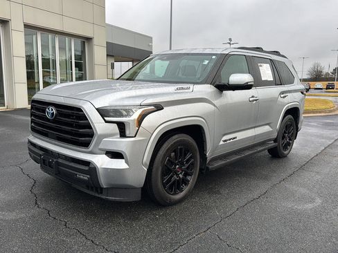 Used 2024 Toyota Sequoia SR5 image 1