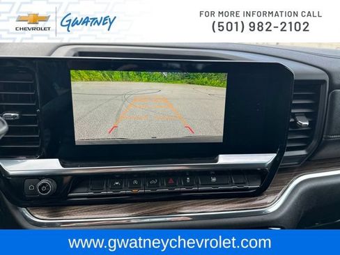 Used 2023 Chevrolet Silverado 1500 LT AWD/4WD image 18