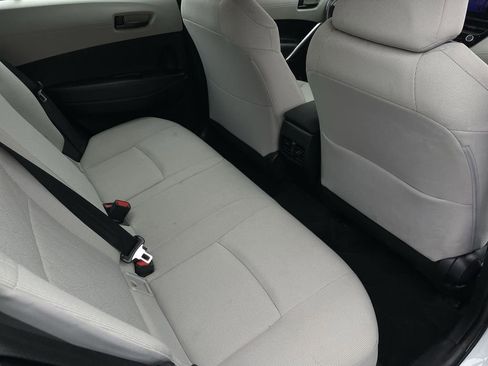 Used 2024 Toyota Corolla Cross L image 25