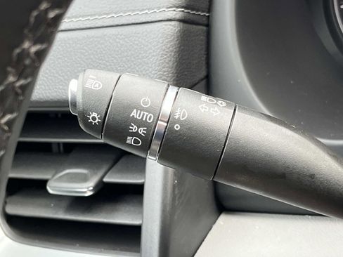 Used 2023 GMC Terrain SLT w/ Infotainment Package II image 44