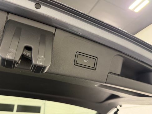 Used 2021 Volkswagen Atlas SEL Premium AWD/4WD image 29