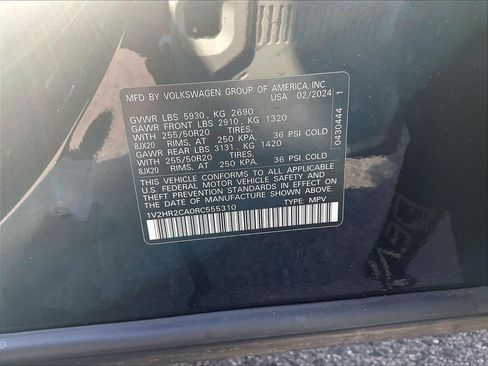 Used 2024 Volkswagen Atlas SE AWD/4WD image 33