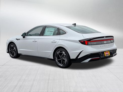 New 2026 Hyundai Sonata SEL AWD/4WD image 3