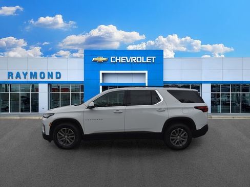 Certified 2023 Chevrolet Traverse LT FWD image 6