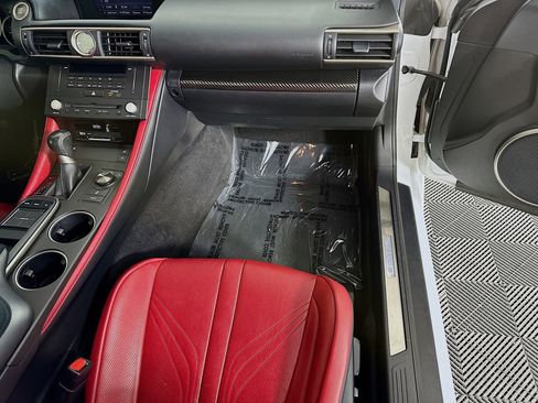 Used 2017 Lexus RC F F w/ Premium Package image 32